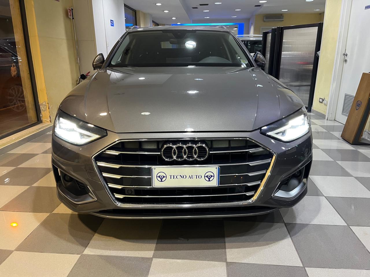 Audi A4 40 TDI S tronic Business