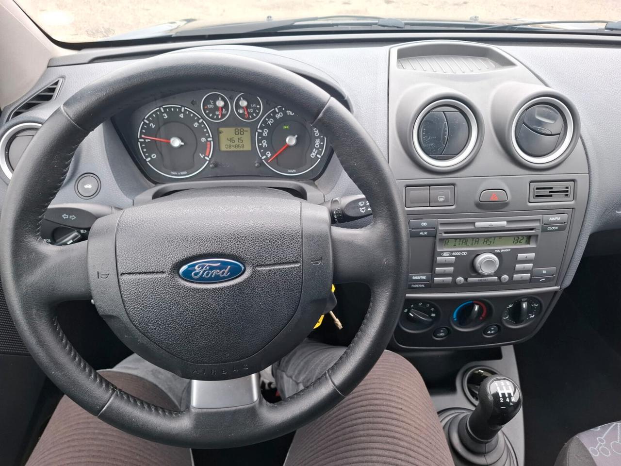 Ford Fiesta 1.2 5 porte SOLAMENTE 85.000 KM