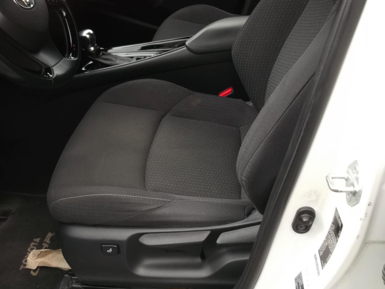 Toyota C-HR 1.8 Hybrid E-CVT Toyota Team - 11