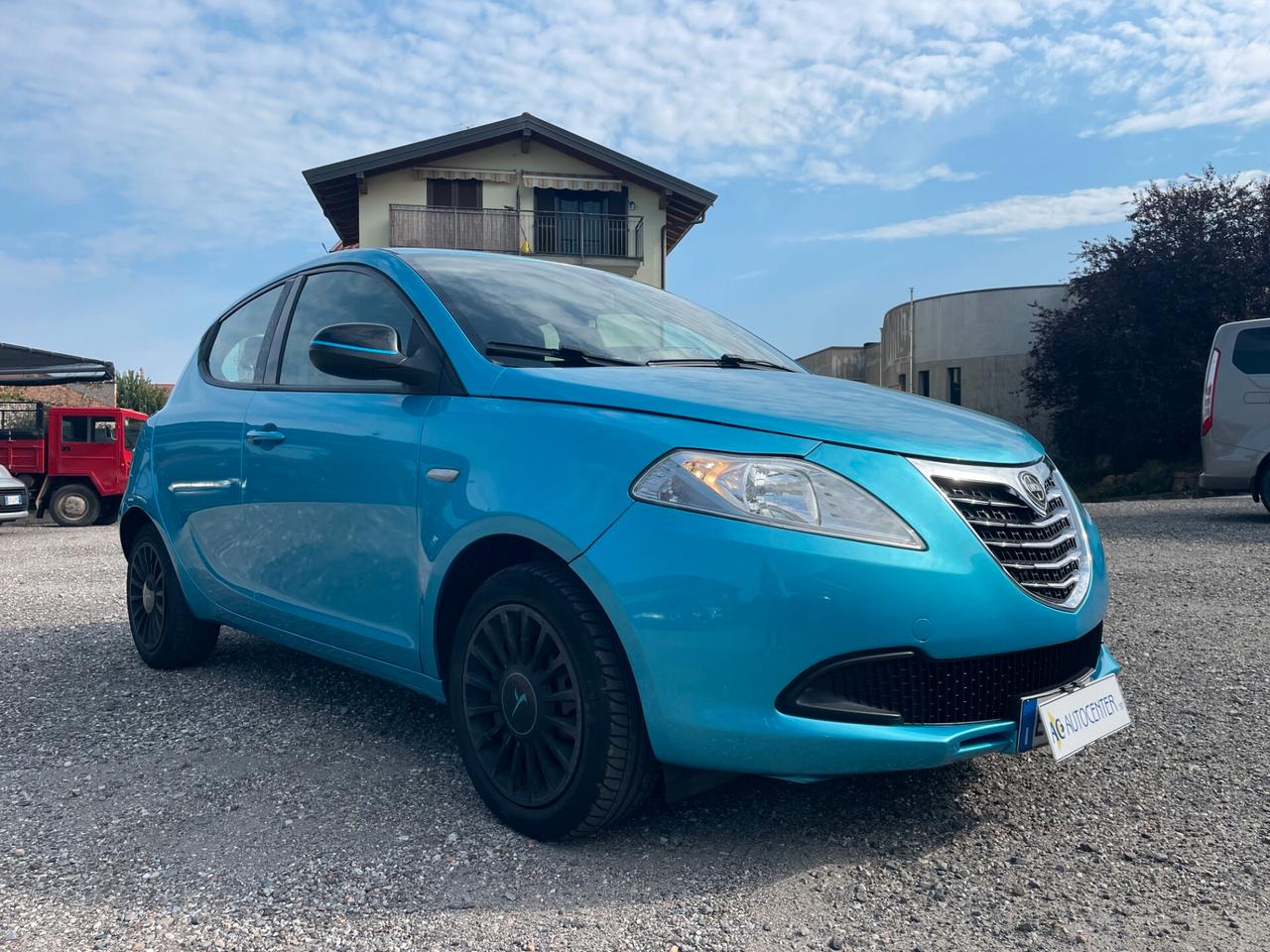 Lancia Ypsilon 1.2 69 CV 5 porte Elefantino