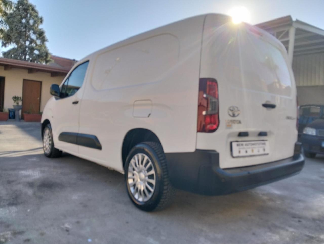Toyota Proace City 1.5 HDI 100cv 2022