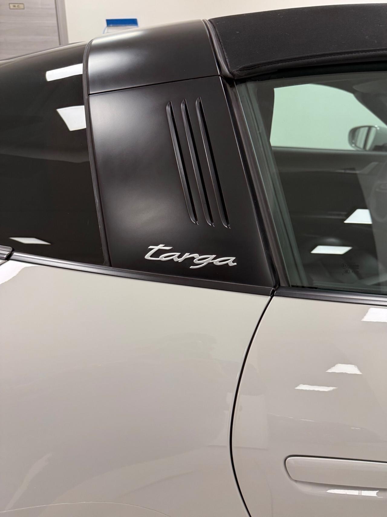 Porsche 911 Targa 4 50Y Design