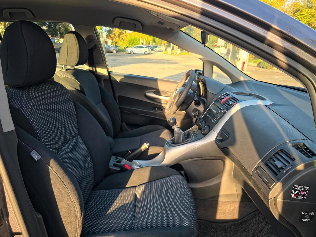 Toyota Auris 1.3 5 porte Sol CV-99 E5 Manuale NEO 2010