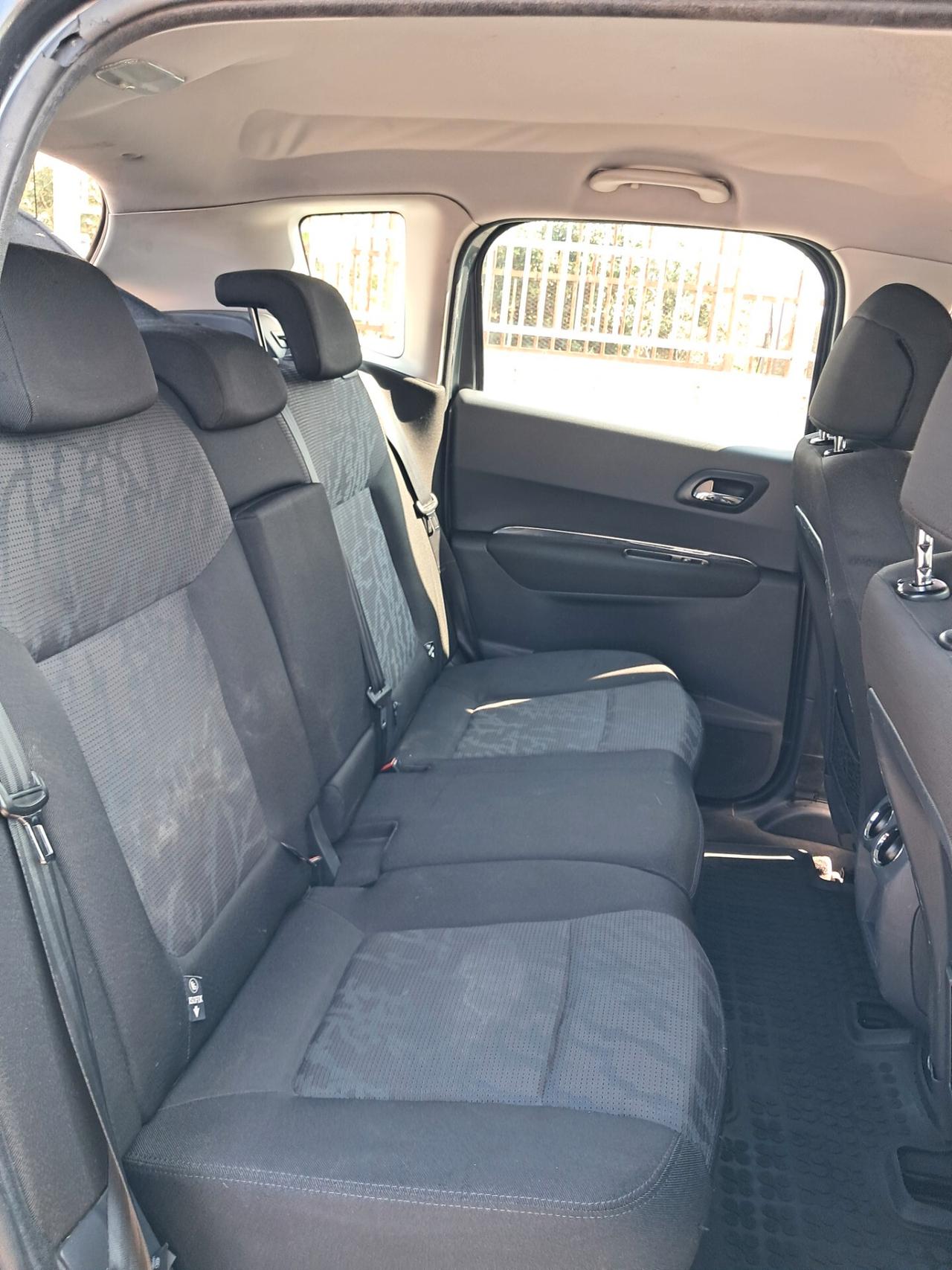 Peugeot 3008 1.6 HDi 110cv automatica