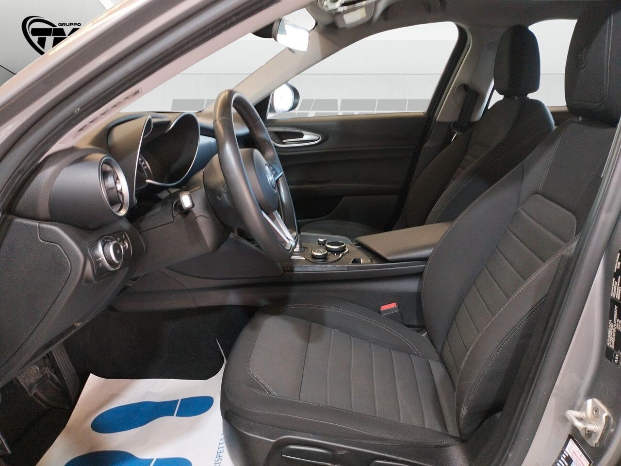 Alfa Romeo Giulia 2.2 t Business 136cv auto