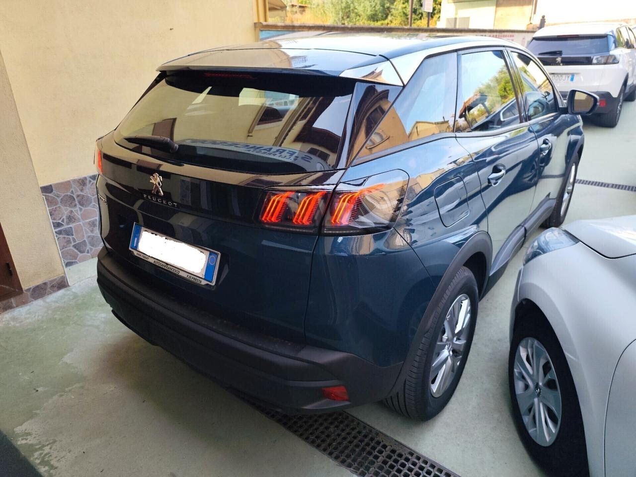 Peugeot 3008 1.5 EAT8 Business 130cv - 2021
