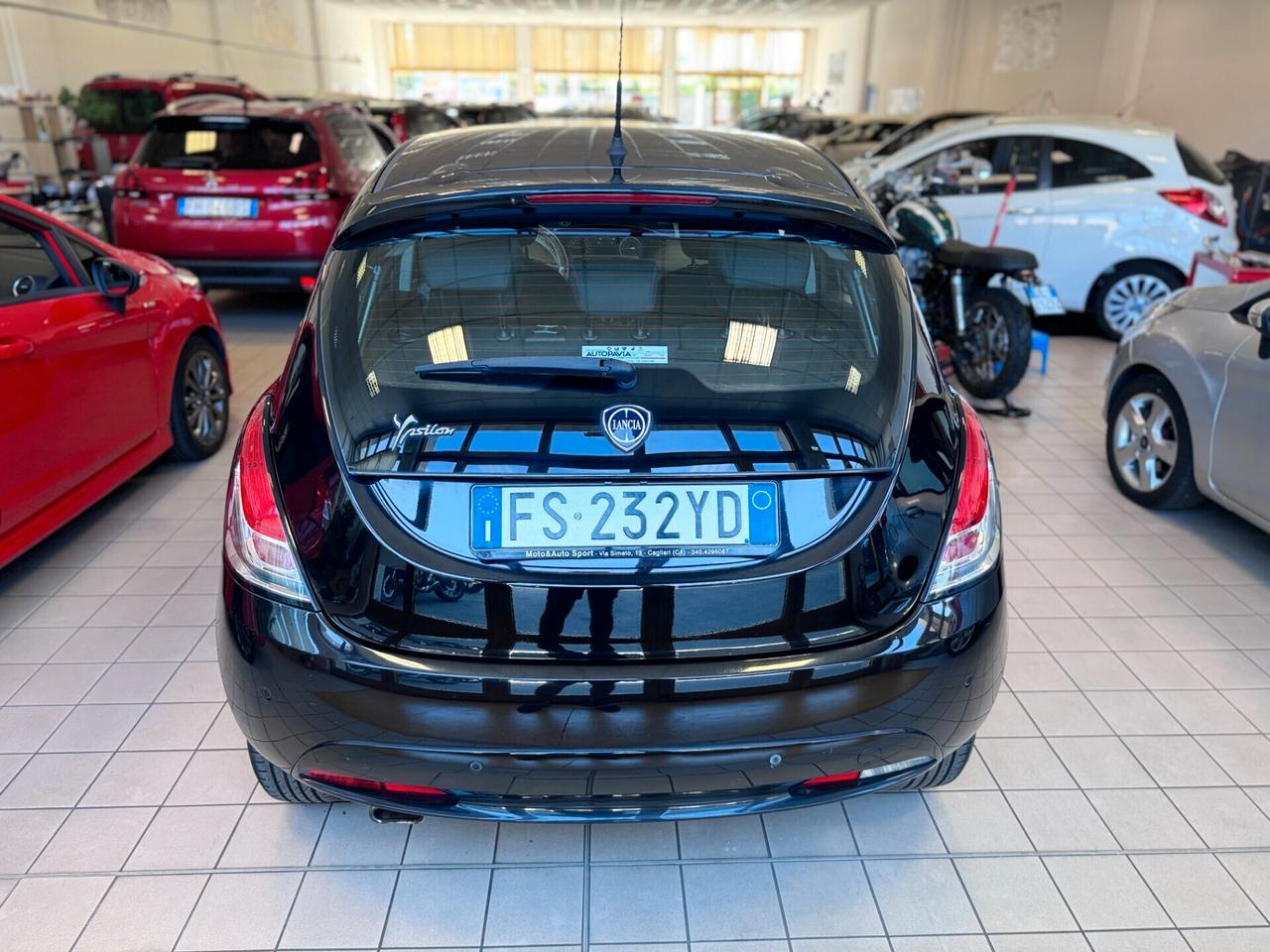 Lancia Ypsilon 1.2 69 CV 5 porte S&S Platinum
