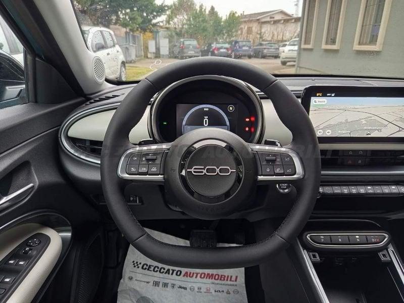 FIAT 600 600 1.2 hybrid La Prima II 110cv auto