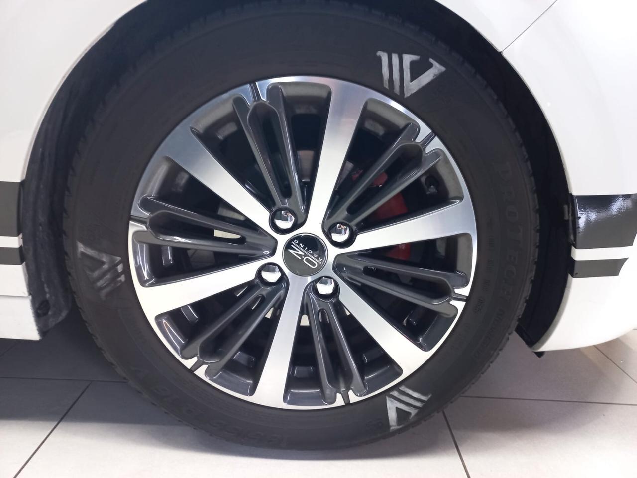 Peugeot 208 PureTech 82 5 porte Allure