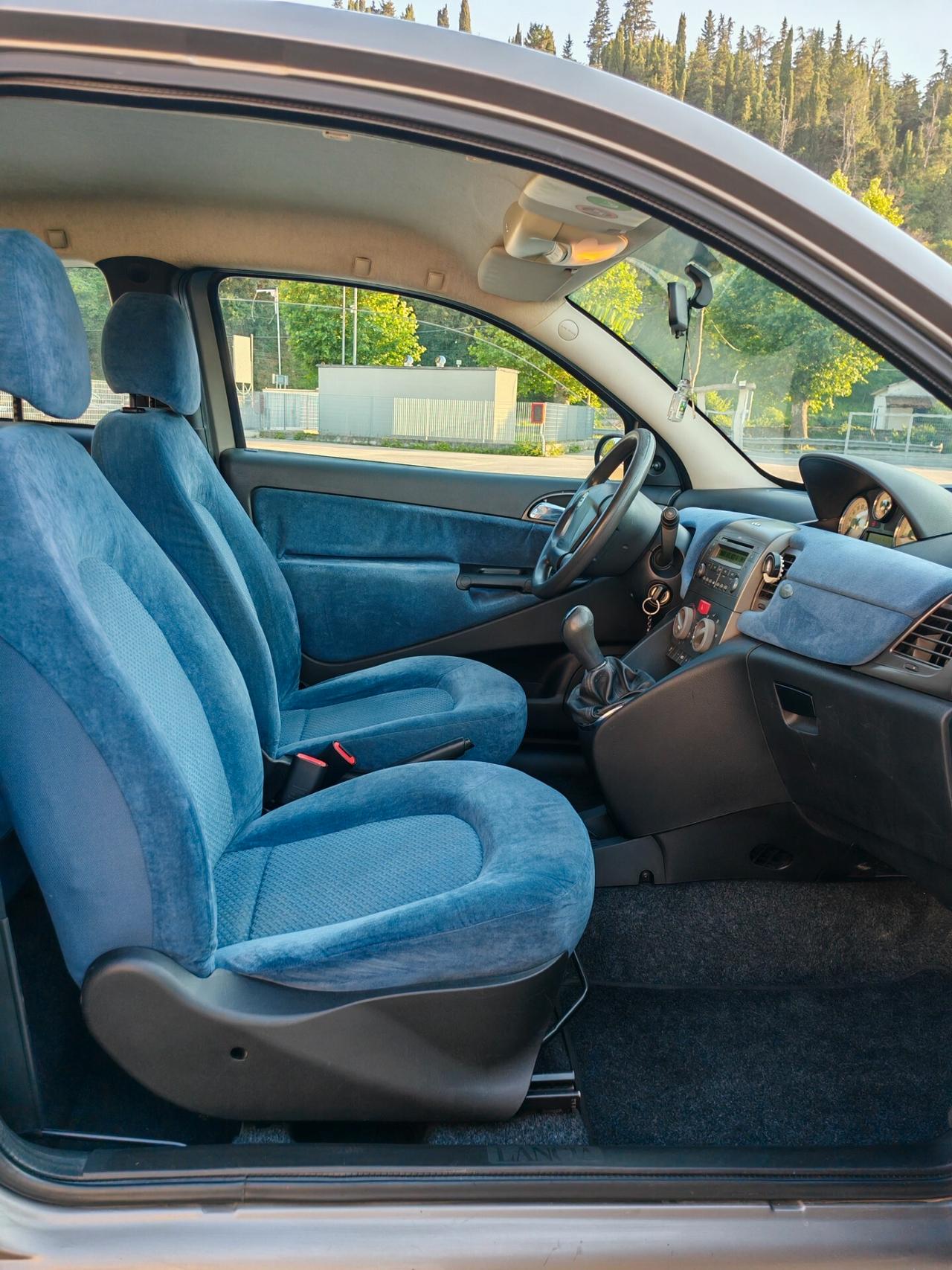 Lancia Ypsilon 1.3 Multijet 16V Platino