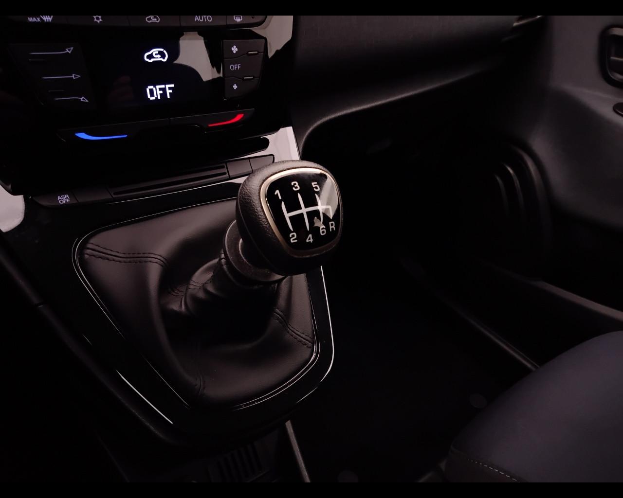 LANCIA Ypsilon III 2021 - Ypsilon 1.0 firefly hybrid Gold Plus s&s