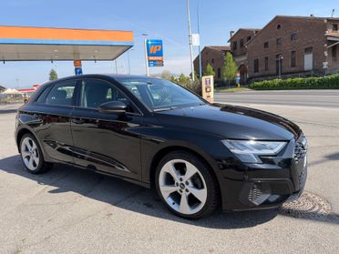 Audi A3 Sedan 35 TDI S tronic Business Advanced