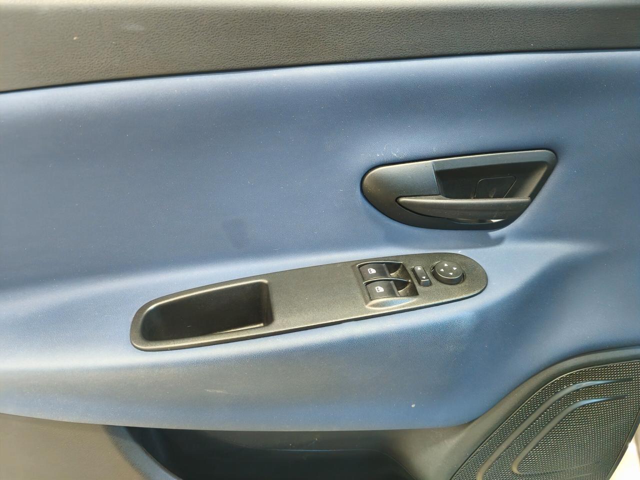 Lancia Ypsilon 1.0 FireFly 5 porte S&S Hybrid Gold Plus