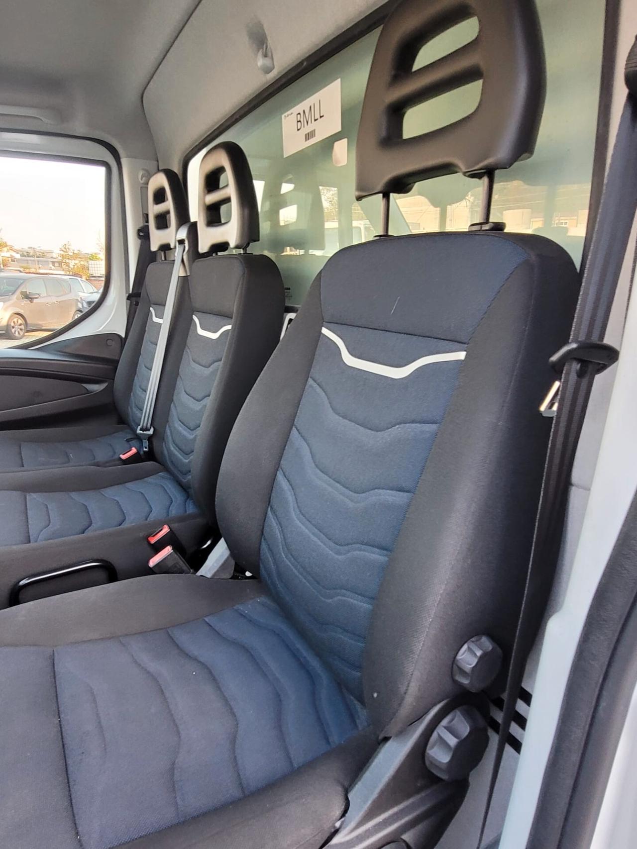 IVECO DAILY 35-160 3.0 (68.179 km)