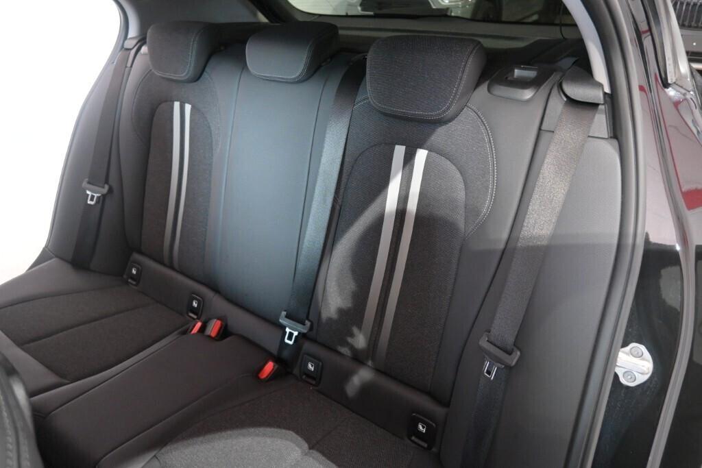 116D 115CV STEPTRONIC BUSINESS ADVANTAGE ( FARI LED - SPORT INTERIOR - CRUISE - NAVI - MIRROR - PDC - CERCHI 17 )