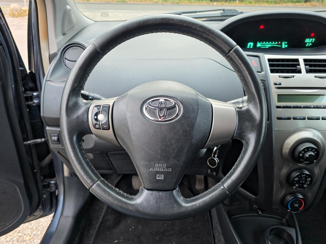 Toyota Yaris 1.0 5 porte Luxury pack 2009-E4 Manuale NEO