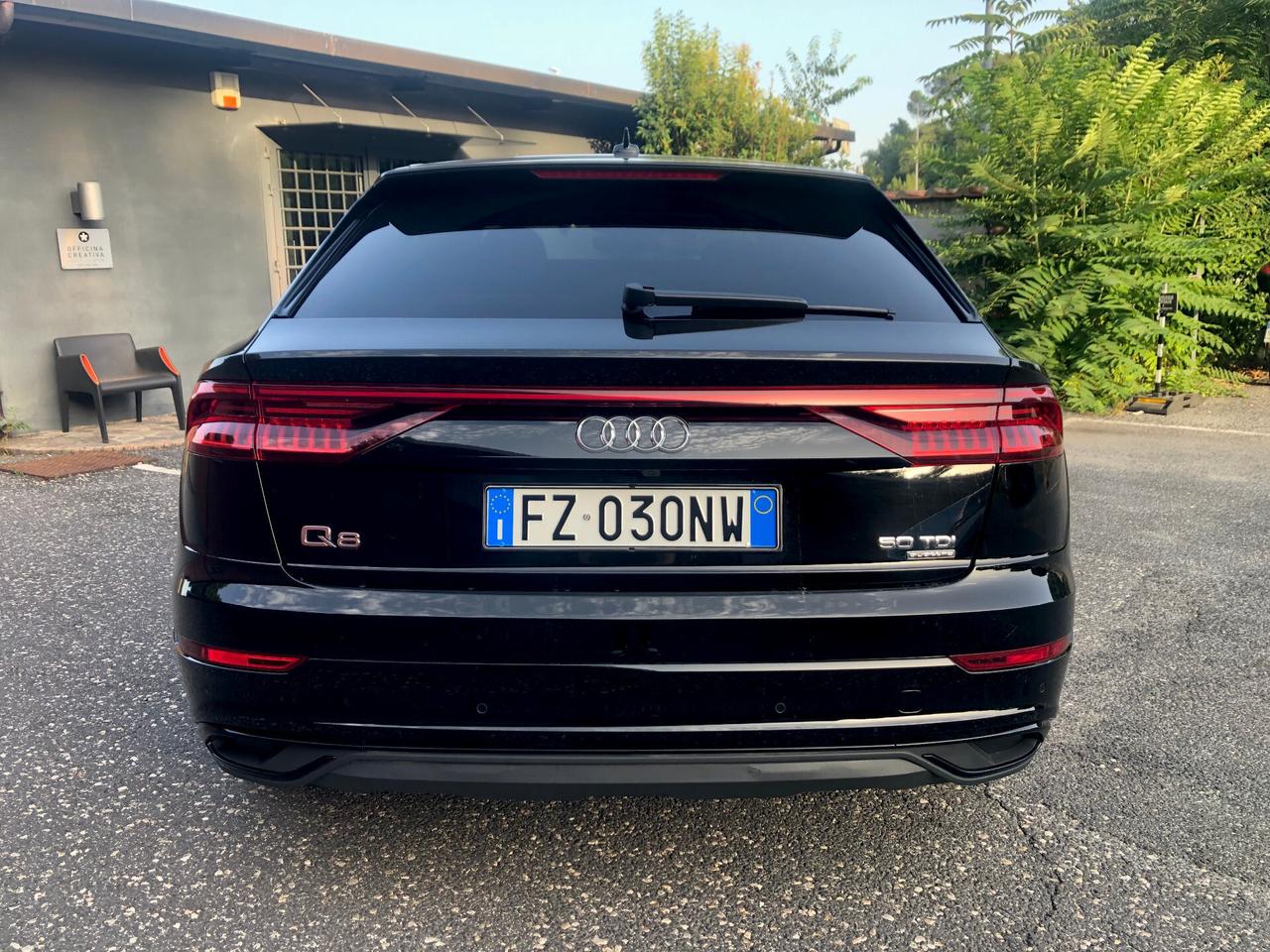 Audi Q8 50 TDI 286 CV quattro S LINE EDITION BLACK 22' TETTO PERMUTE E RATE