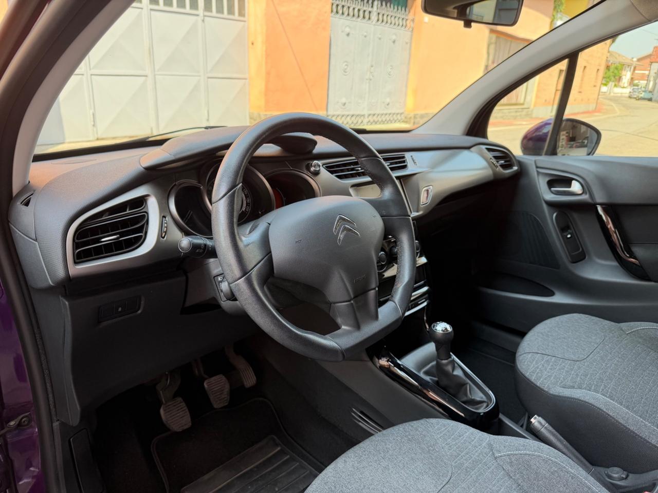Citroen C3 PureTech 82 Live Edition