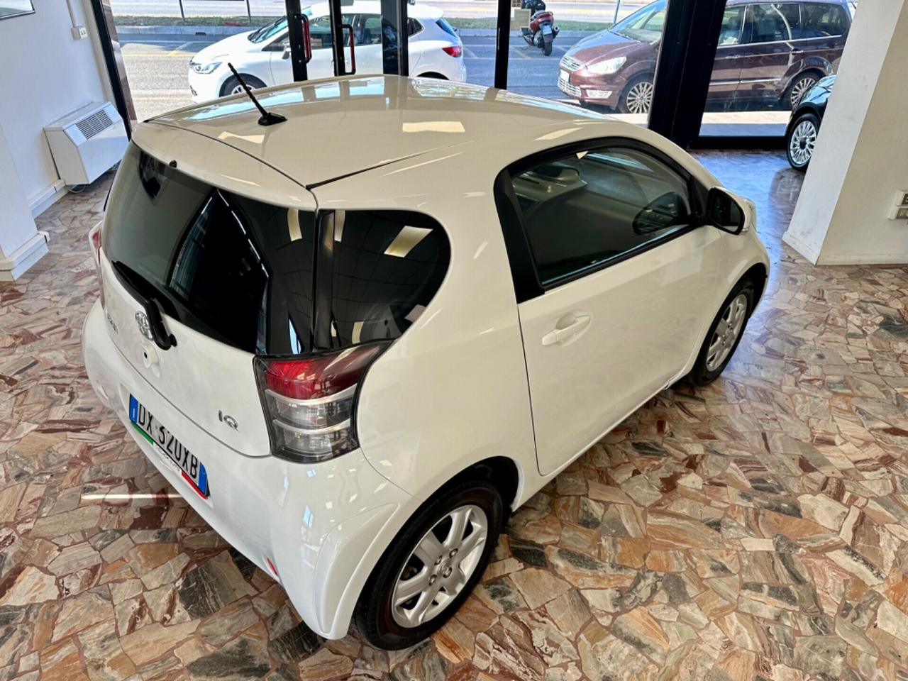 Toyota iQ 1.0 Sol NEOPATENTATI