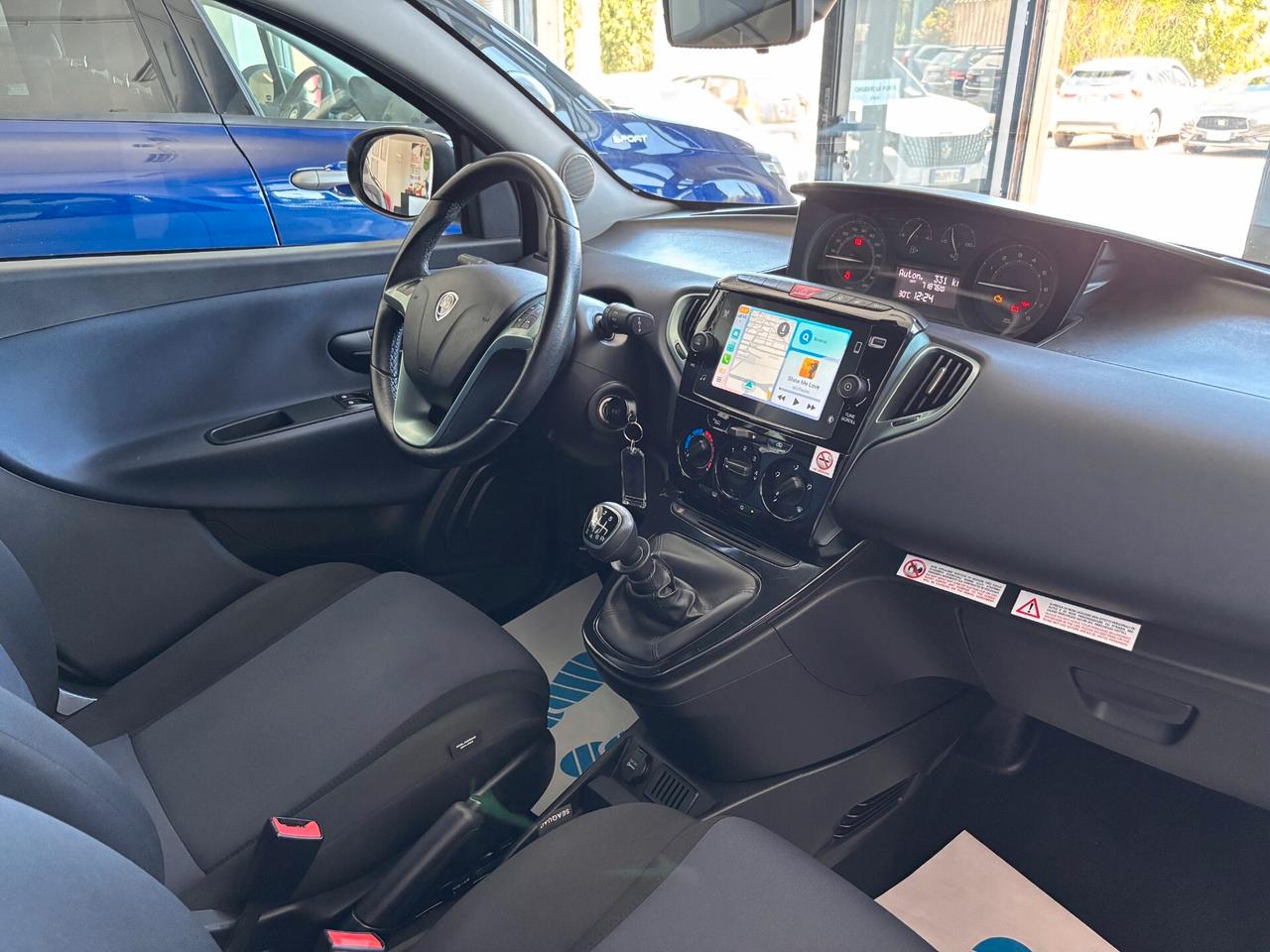 Lancia Ypsilon 1.0 70cv FireFly 5 porte S&S Hybrid Gold Plus
