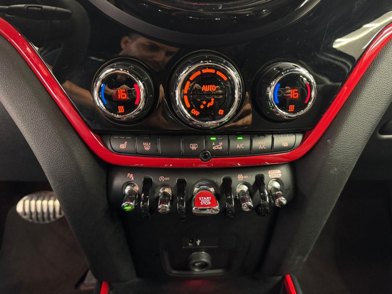Mini Clubman John Cooper Works Countryman 2.0 JCW auto