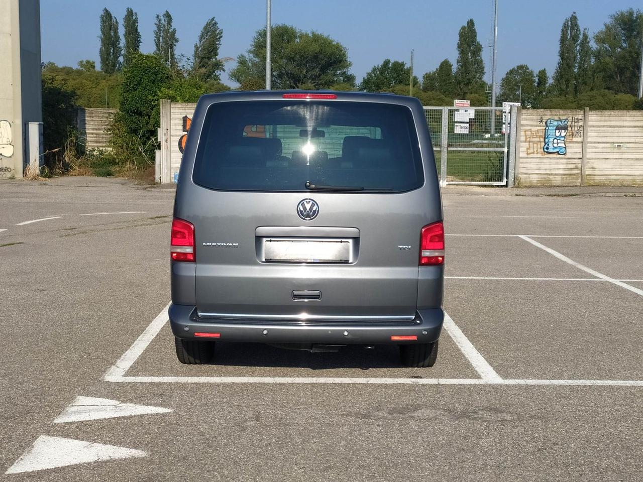 Volkswagen Multivan T5 Highline 2.0 BiTDI #11905