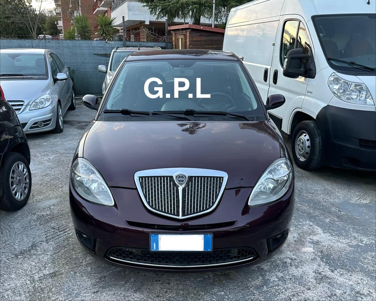 Lancia Ypsilon 1.2 Argento gpl scadenza 2029
