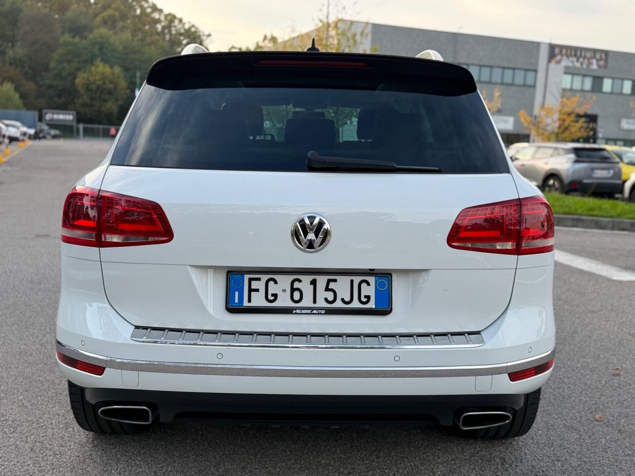 Volkswagen Touareg 3.0 TDI 262 CV *PREZZO REALE*pelle*Automatik*Tetto*Pelle