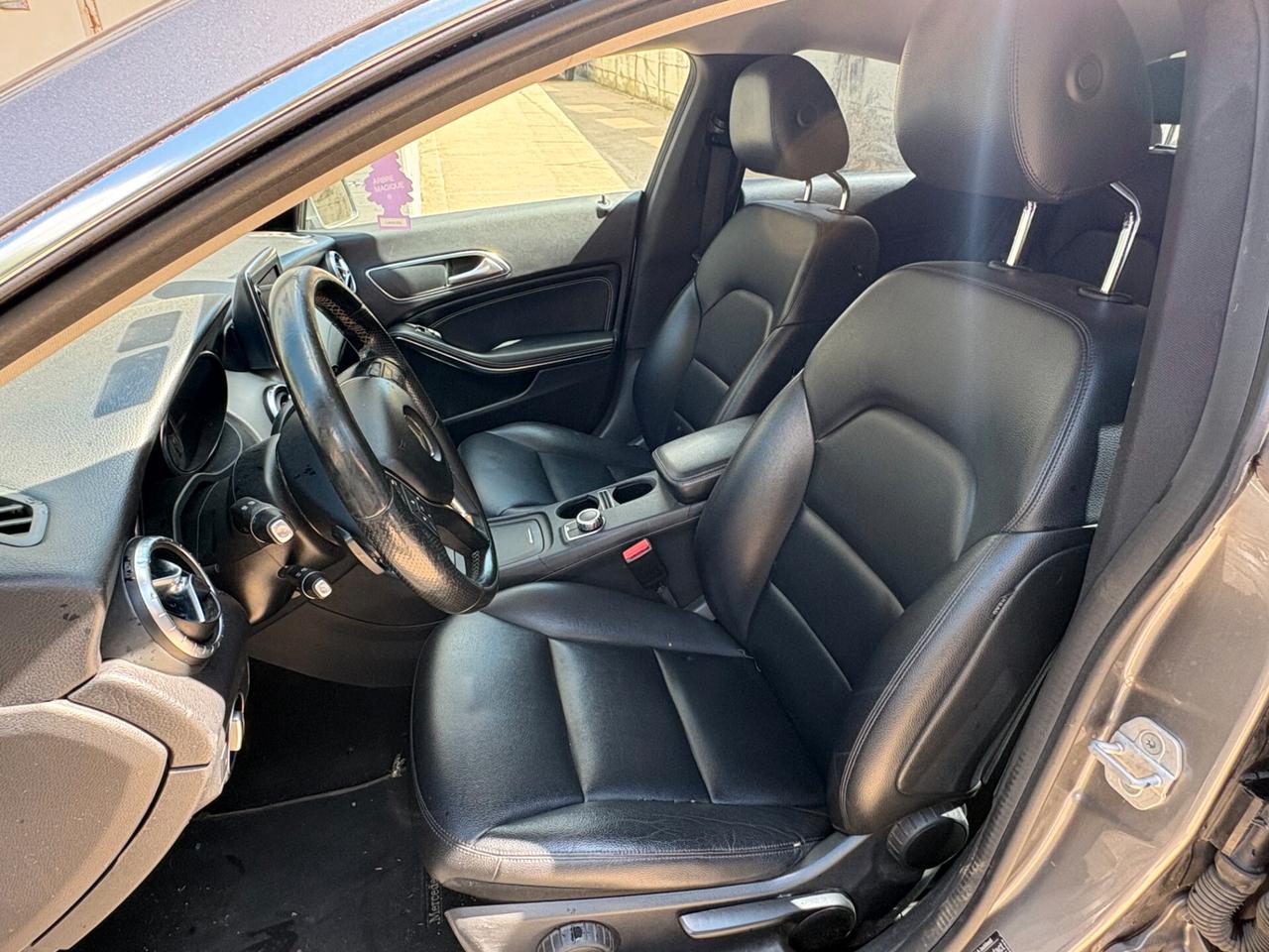 MERCEDES CLA 200d Berlina- Volano Da Sostituire-2014