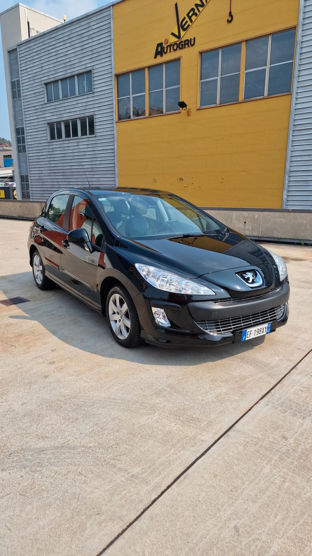 Peugeot 308 1.6 VTi 120CV 5p. Active