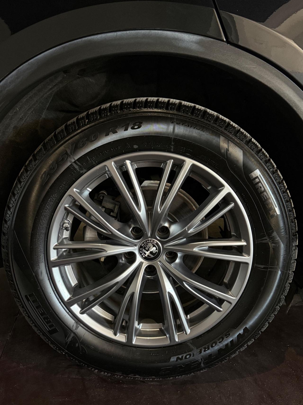 Alfa Romeo Stelvio 2.2 Turbodiesel 160 CV AT8 RWD Business