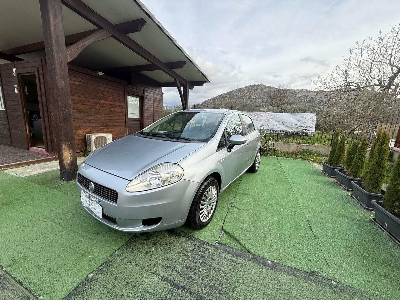 FIAT GRANDE PUNTO 5P