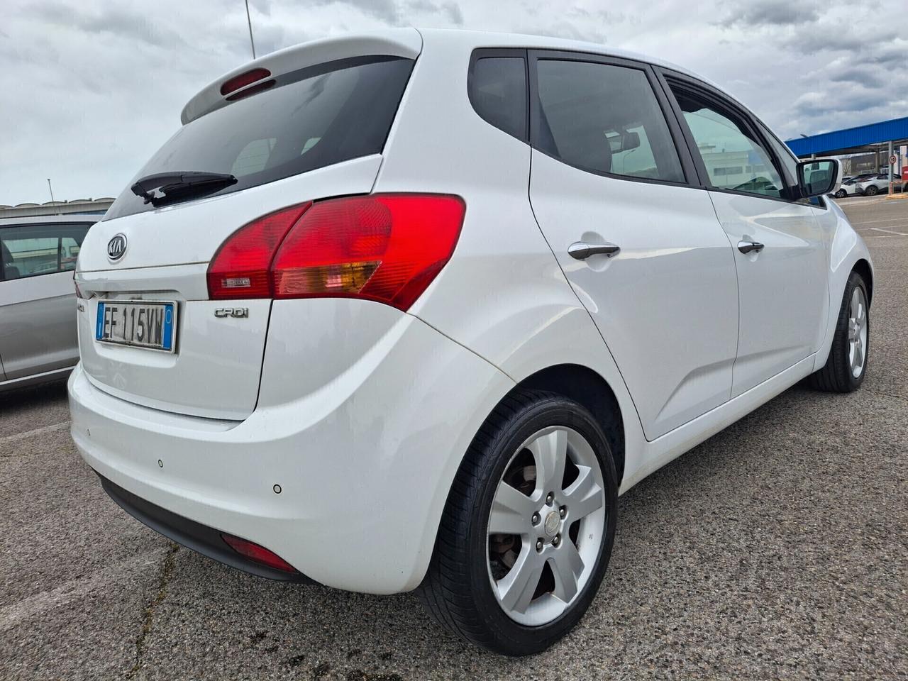 Kia Venga 1.6 CRDi-**FULLOPTIONAL**