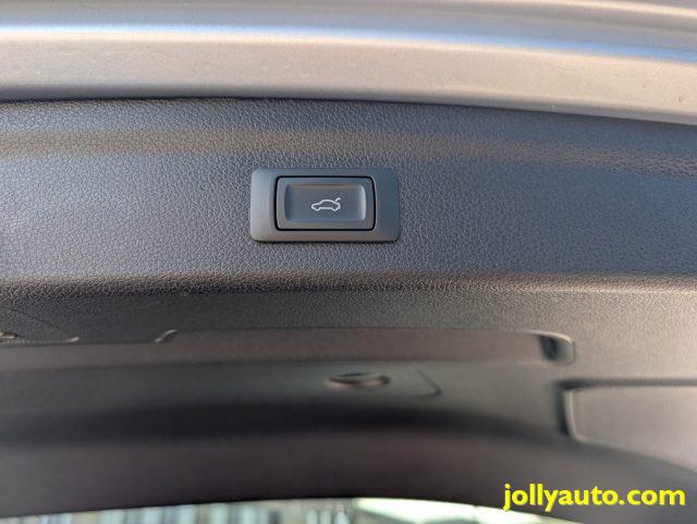 AUDI Q3 45 TFSI e S tronic Business Plug in Hybrid