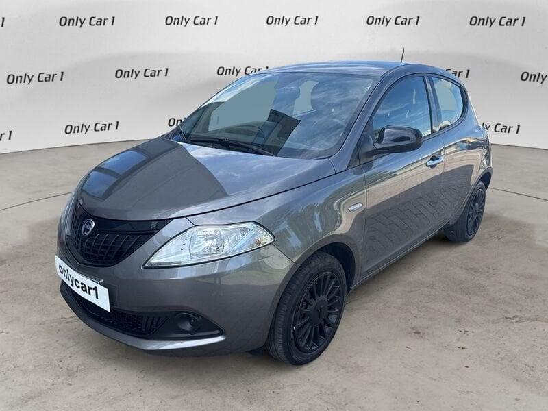 Lancia Ypsilon Ypsilon 1.0 FireFly 5 porte S&S Hybrid Silver