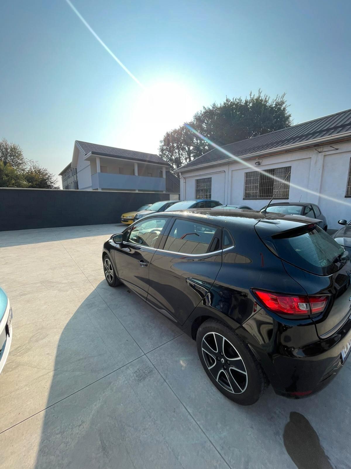 Renault Clio 0.9 TCe 12V 90CV 5 porte Costume National