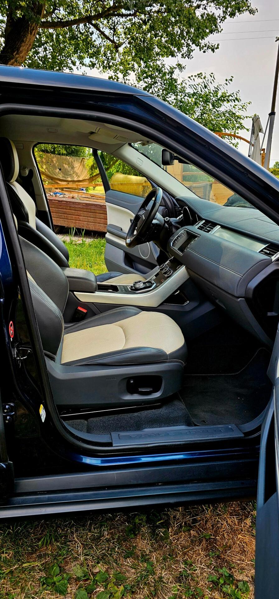 Land Rover Range Evoque 2.0 TD4 180 CV 5p. Autobiography