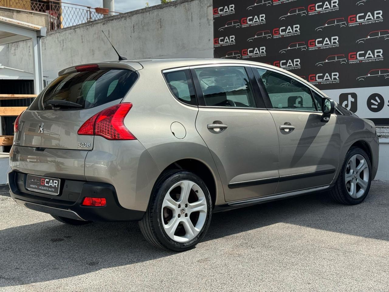 Peugeot 3008 1.6 HDi 110CV Outdoor