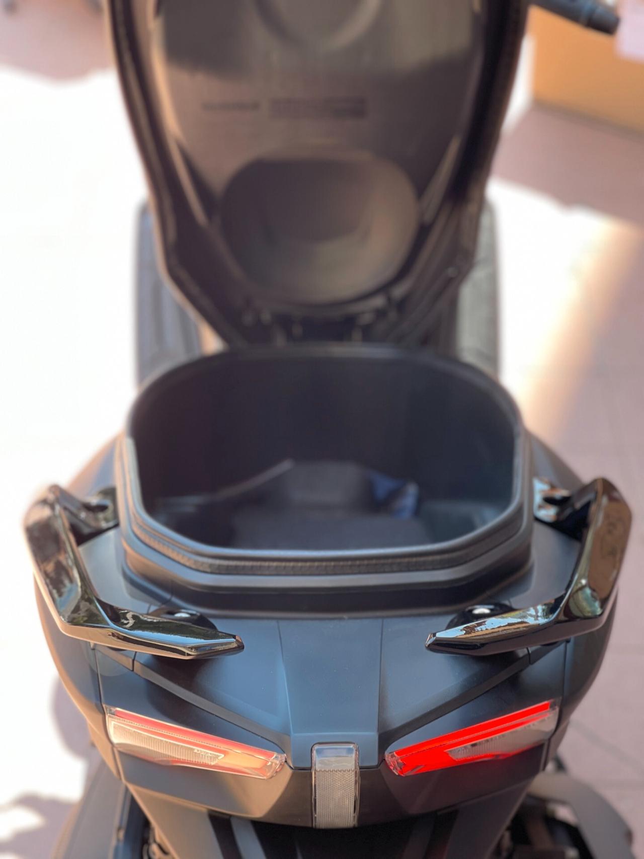 Kymco Downtown 350i GT