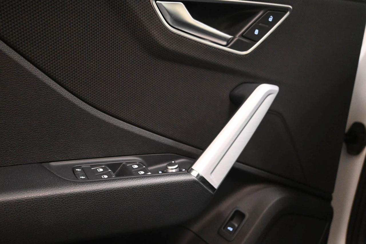 AUDI Q2 Q2 35 TDI S tronic S line Edition