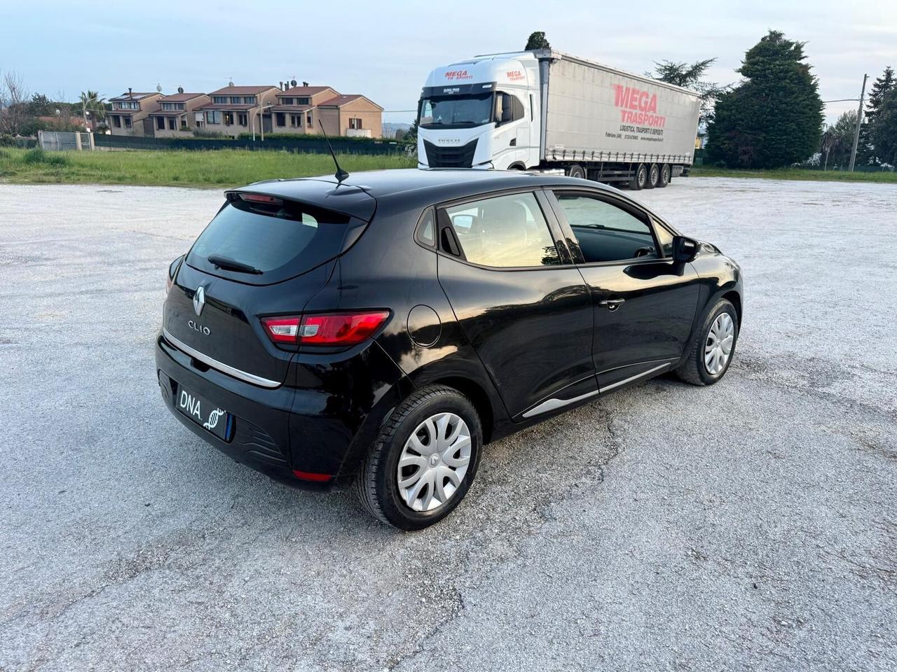 Renault Clio 1.2 Benzina GPL Neopatentati UNIPRO