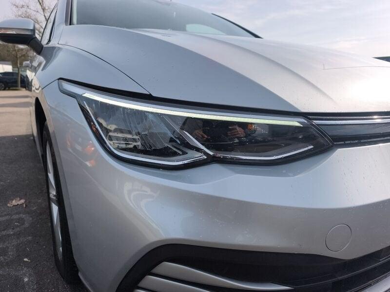 Volkswagen Golf VIII 2020 2.0 tdi Life 115cv dsg