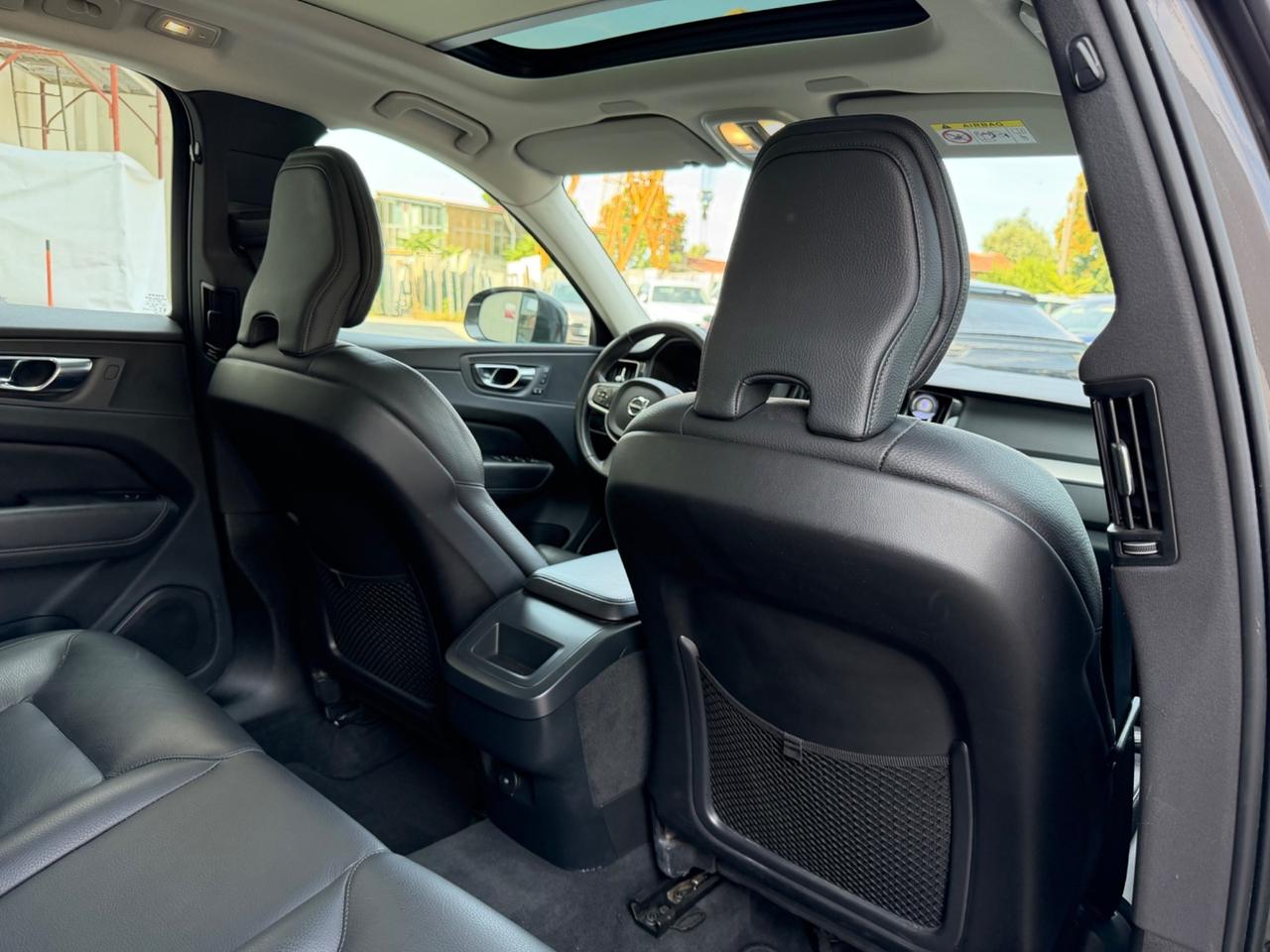 Volvo XC 60 XC60 B4 (d) automatico Plus Dark