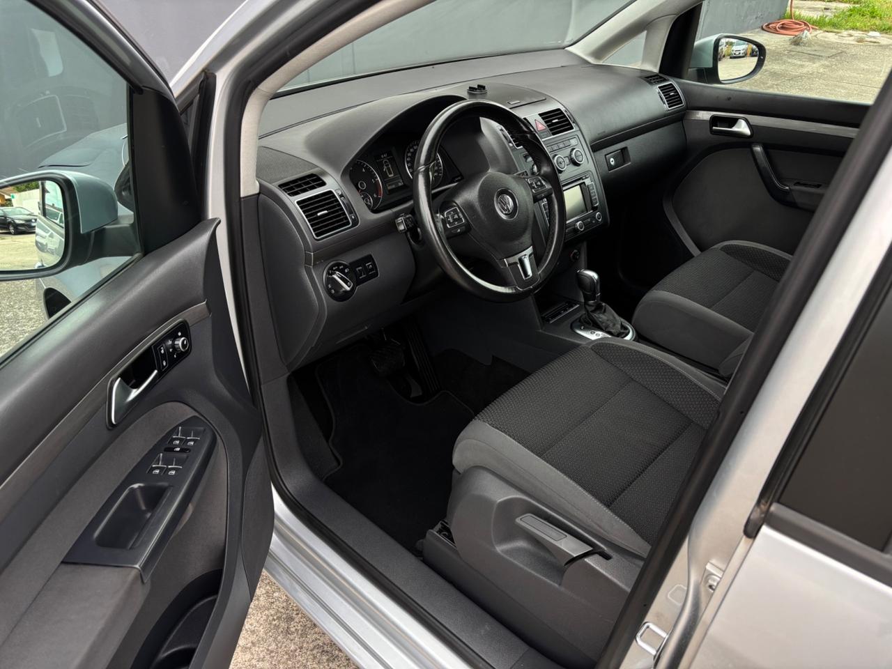 Volkswagen Touran 1.6 TDI DSG. 7 POSTI. Garanzia