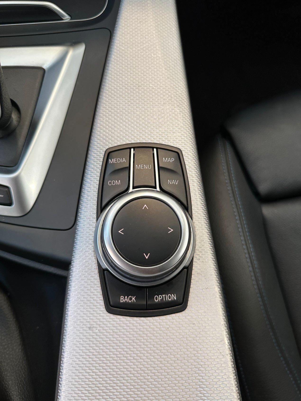 BMW 330 e Msport auto-LED-18"-Telecamera-Navi