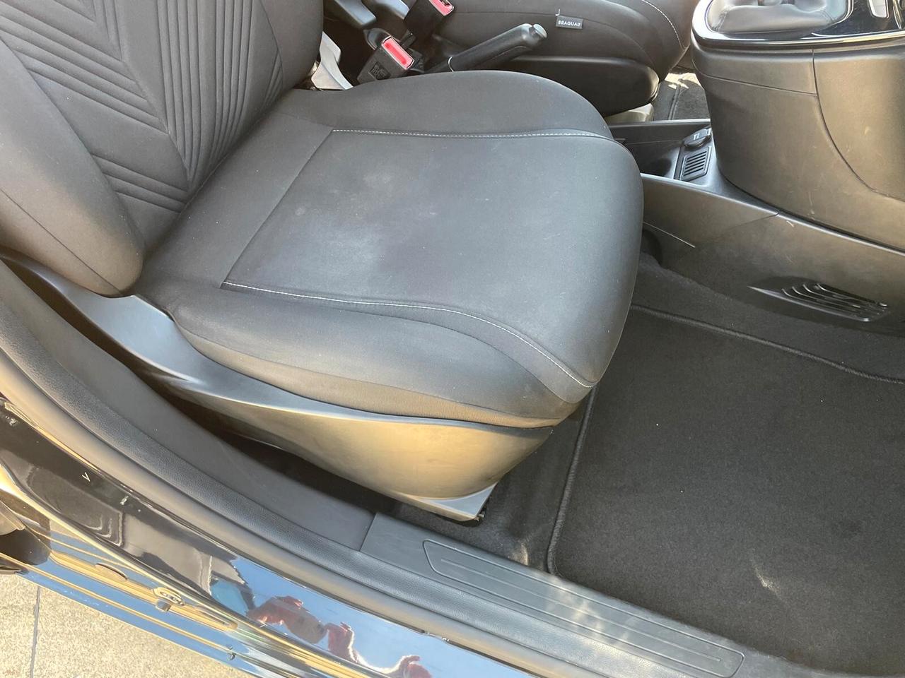 Lancia Ypsilon 1.0 FireFly 5 porte S&S Hybrid Gold