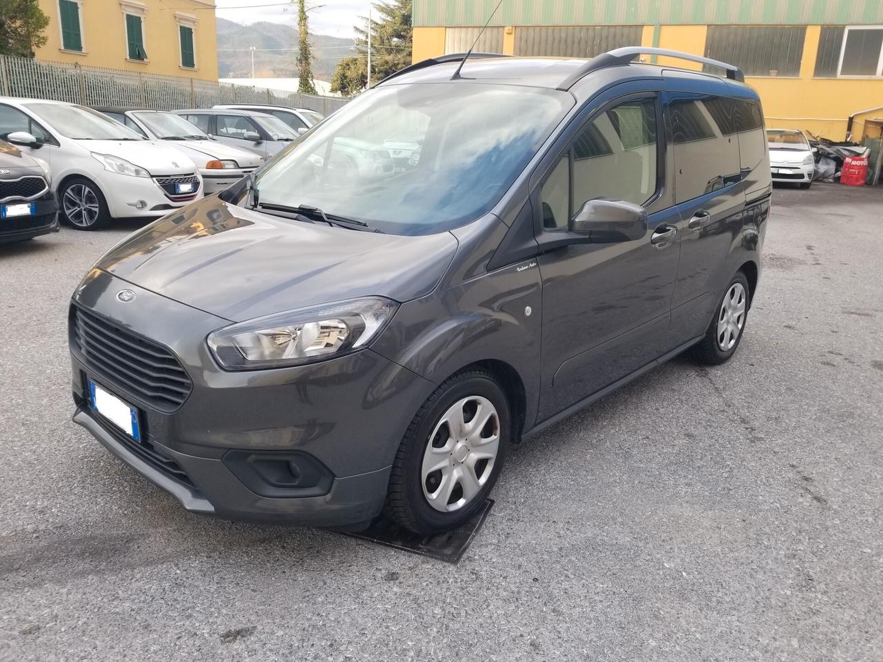 Ford Tourneo Courier 1.5 TDCI 100 CV S&S Plus