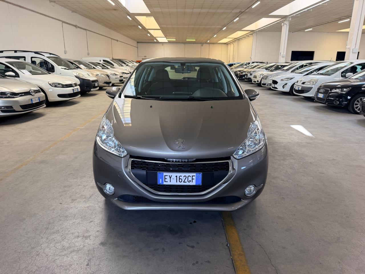Peugeot 208 PureTech 82 5 porte Allure