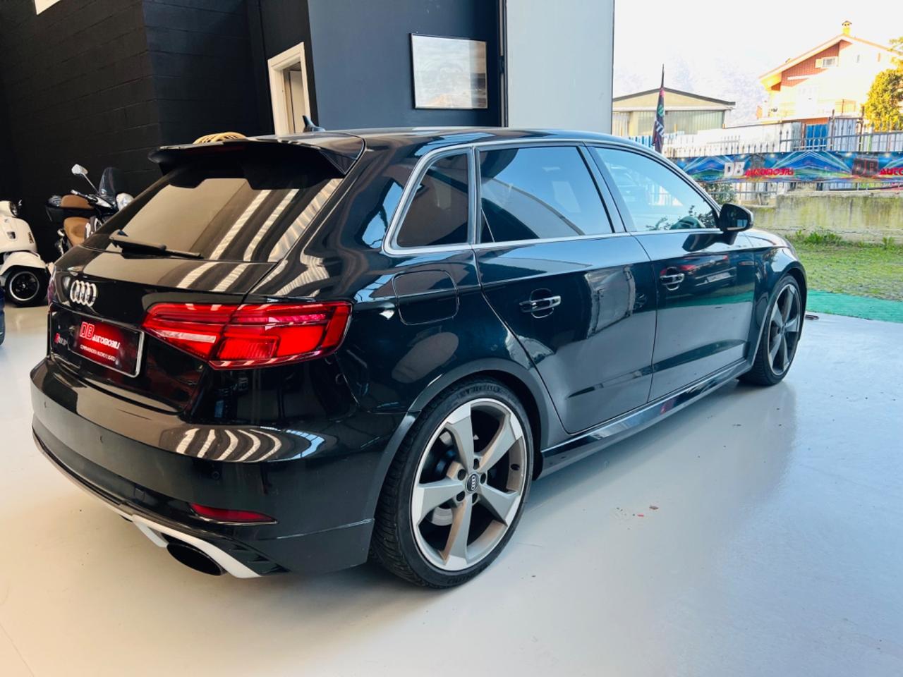 Audi RS3 Sportback 2.5 tfsi quattro s-tronic