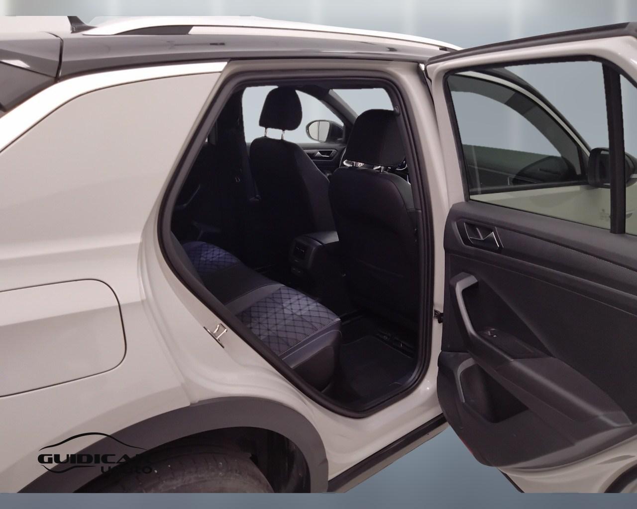 VOLKSWAGEN T-Roc I 2022 - T-Roc 1.0 tsi R-Line 110cv